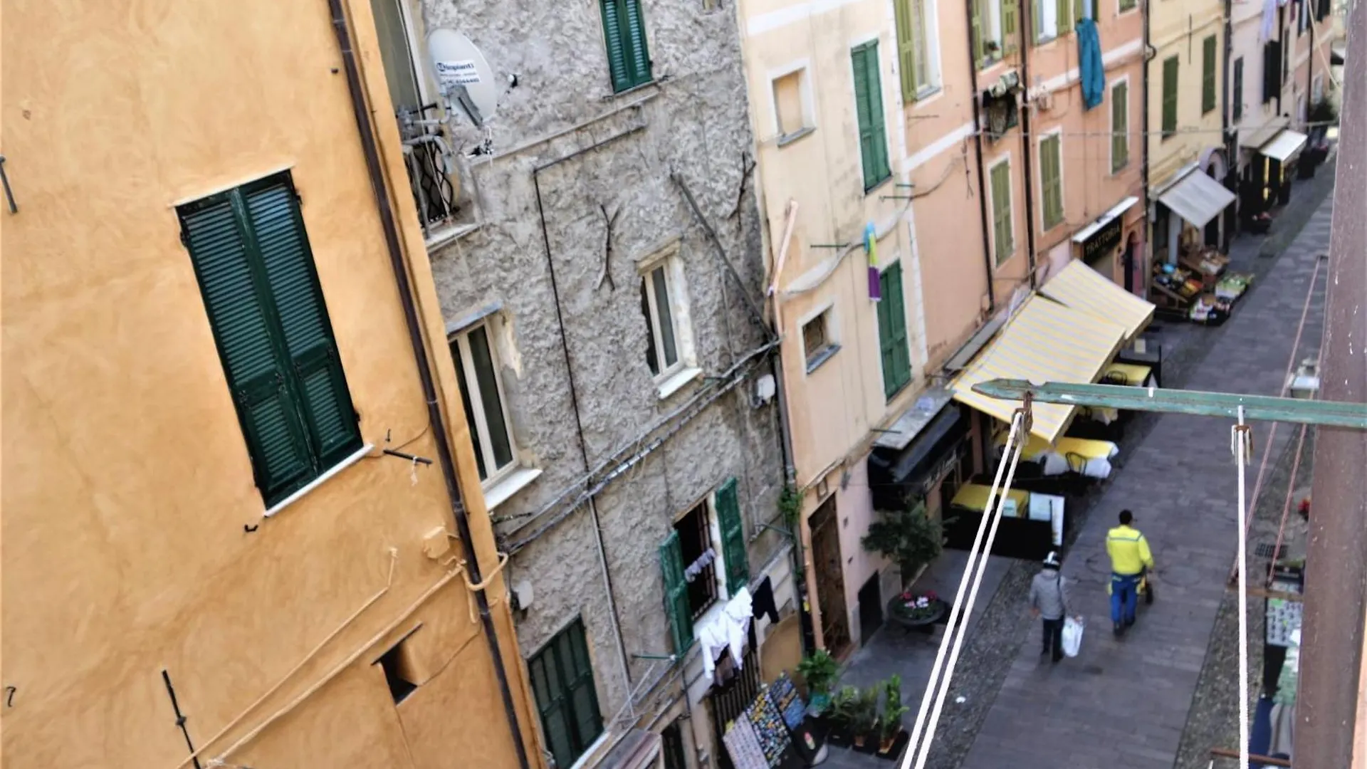 Suite Brescia 10 - Sanremo Apartment