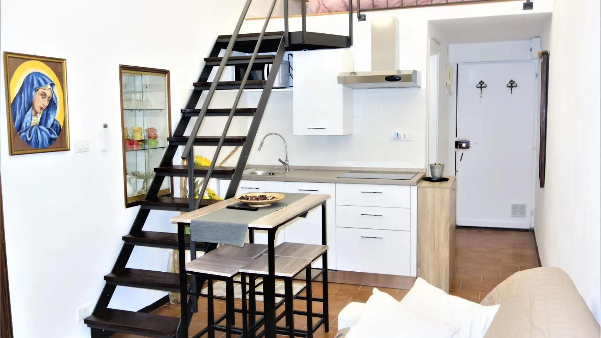 Apartment Suite Brescia 10 - Sanremo Italy